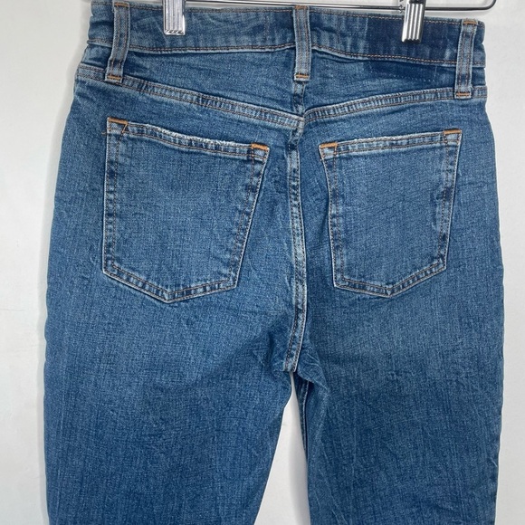 Abercrombie & Fitch The Skinny High Rise Jean - Picture 7 of 9